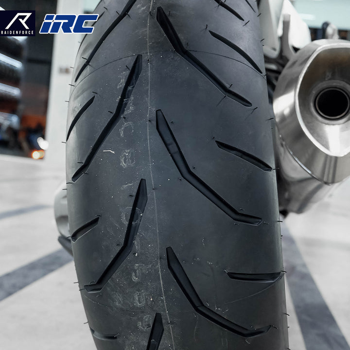 IRC RMC810 outer tire (for 17-inch rims)