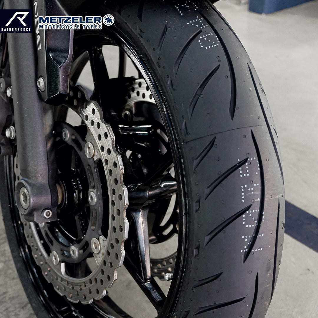 Metzeler Sportec M5 outer tire