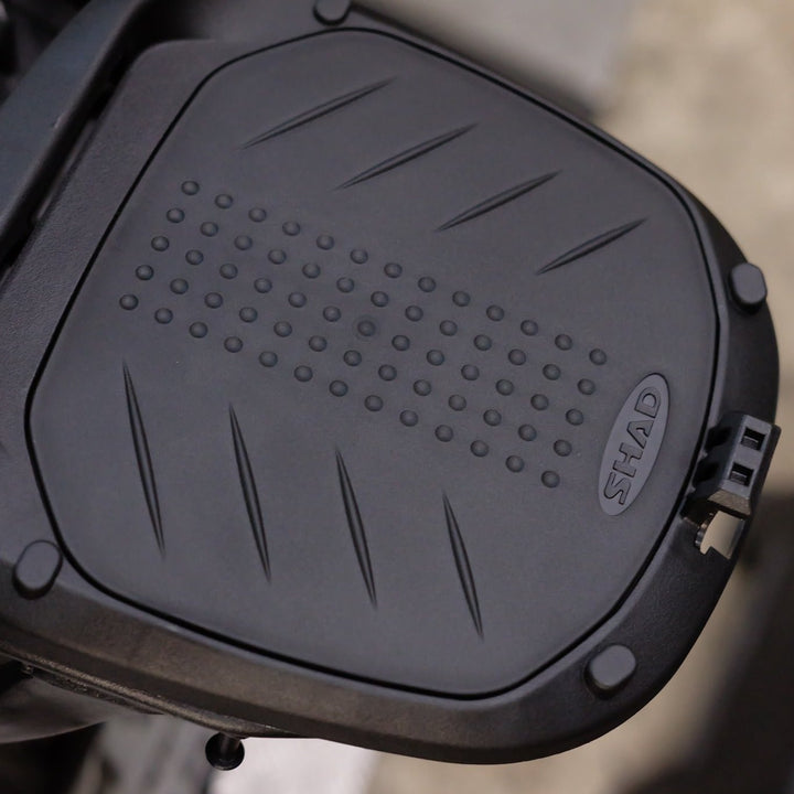 SHAD SH26 rear box (26 liters)