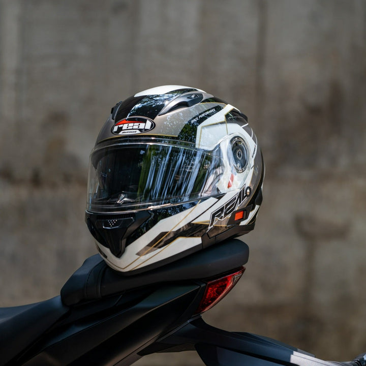 REAL Helmet STORM Power Black and White Helmet