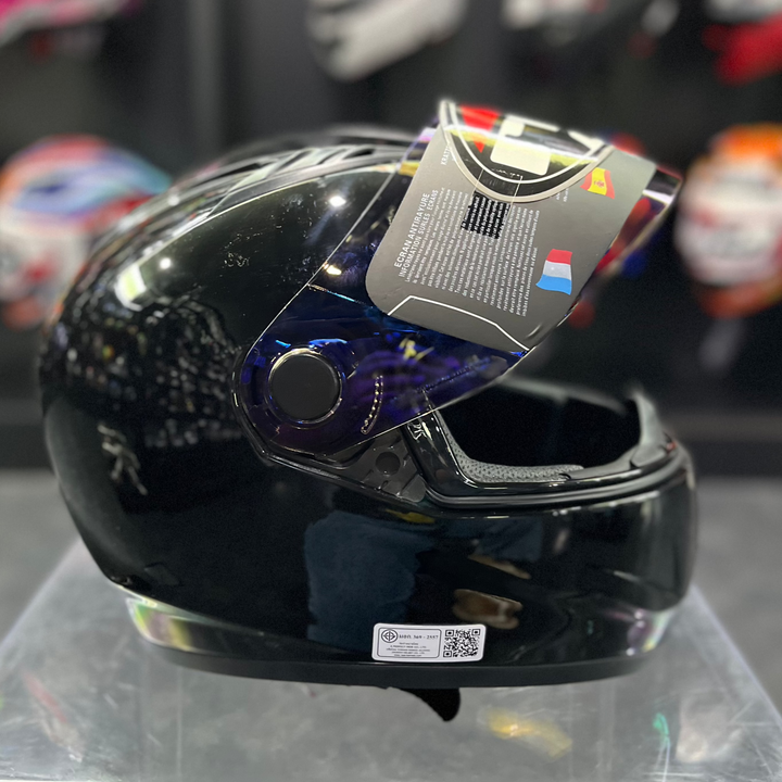 REAL Helmet Dawin glossy black