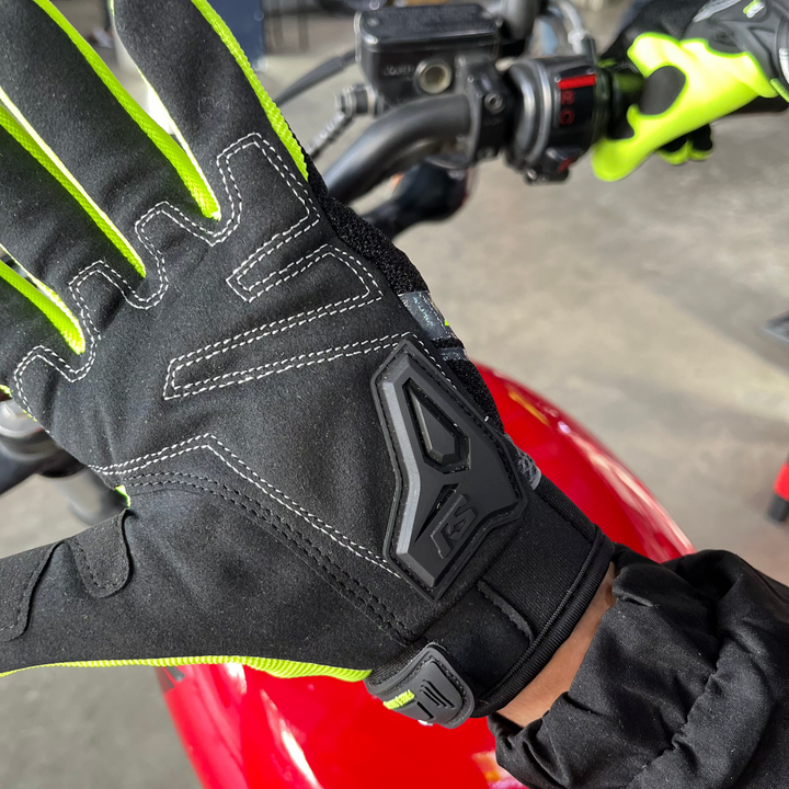 RS SPURTT RS11 gloves, green