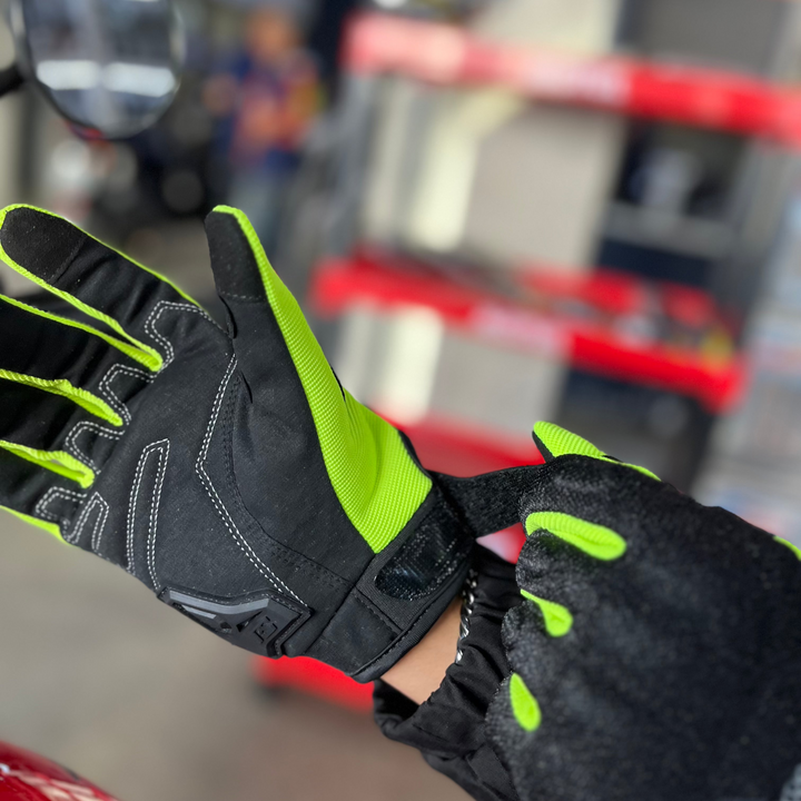 RS SPURTT RS11 gloves, green