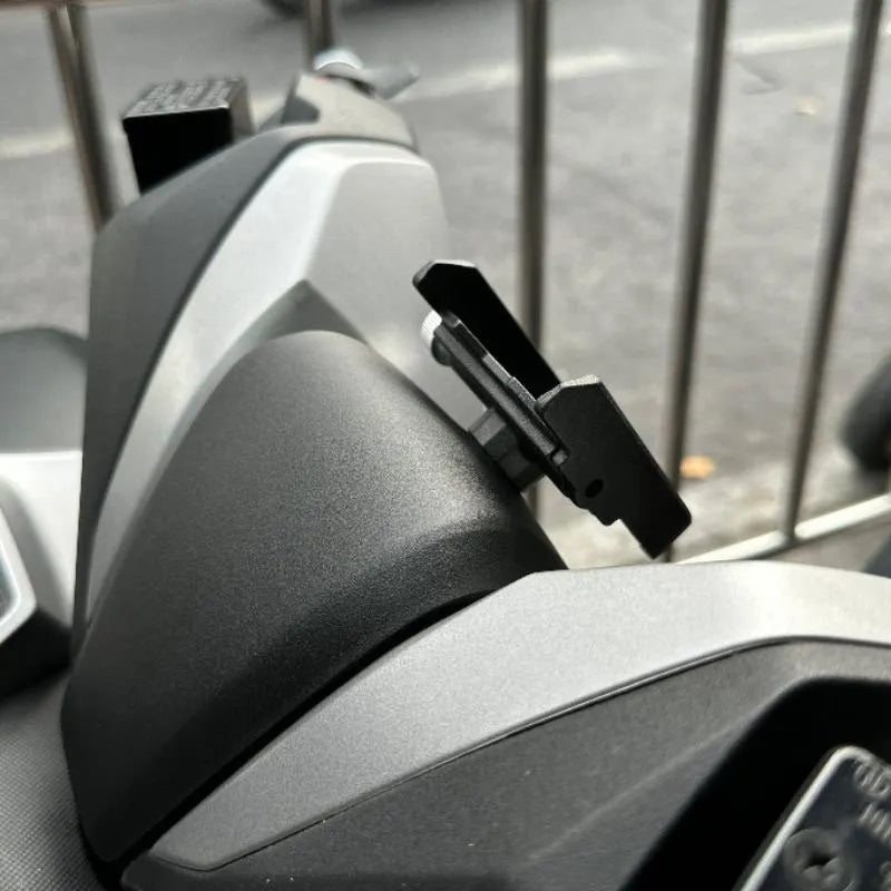 Motorcycle phone holder with handlebar cover Mototec MT-Forza350