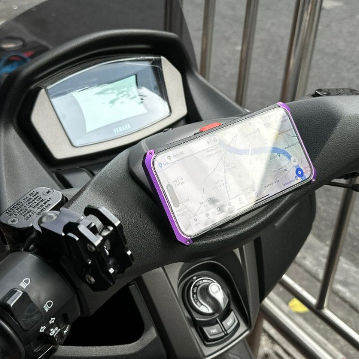 ชุดที่จับโทรศัพท์สำหรับมอเตอร์ไซต์พร้อมครอบแฮนด์ Mototec Quicklock-Nmax155
