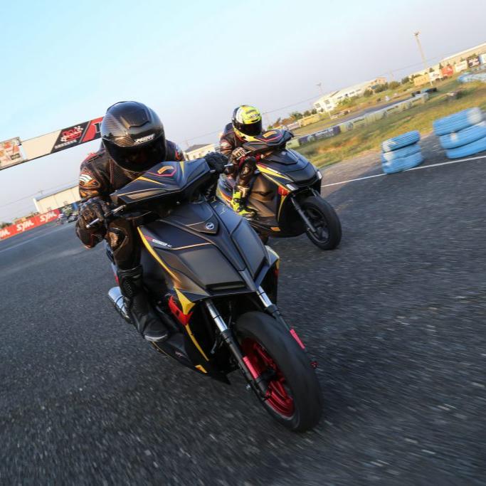 Pirelli Diablo Rosso Scooter SC tire